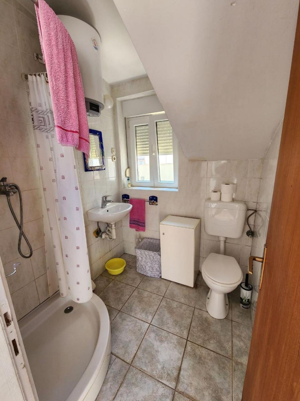 Apartmani Sole Вис Екстериор снимка